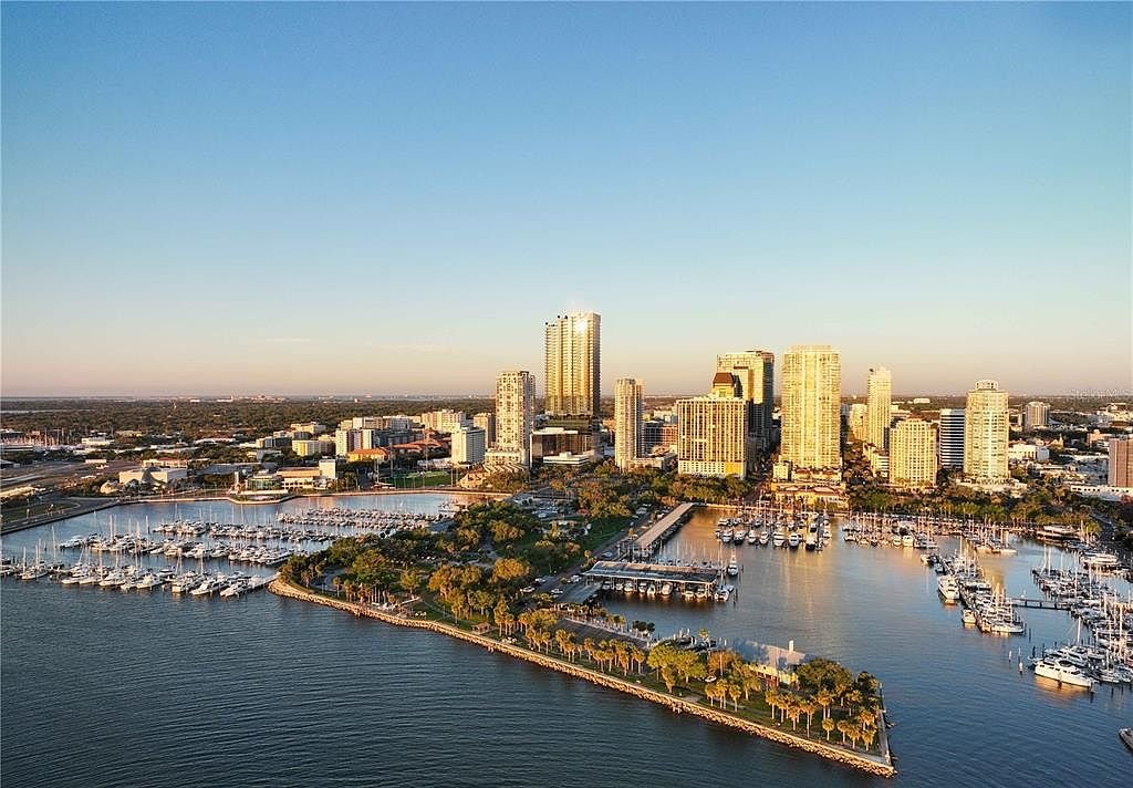 Luxury hotel-branded residences